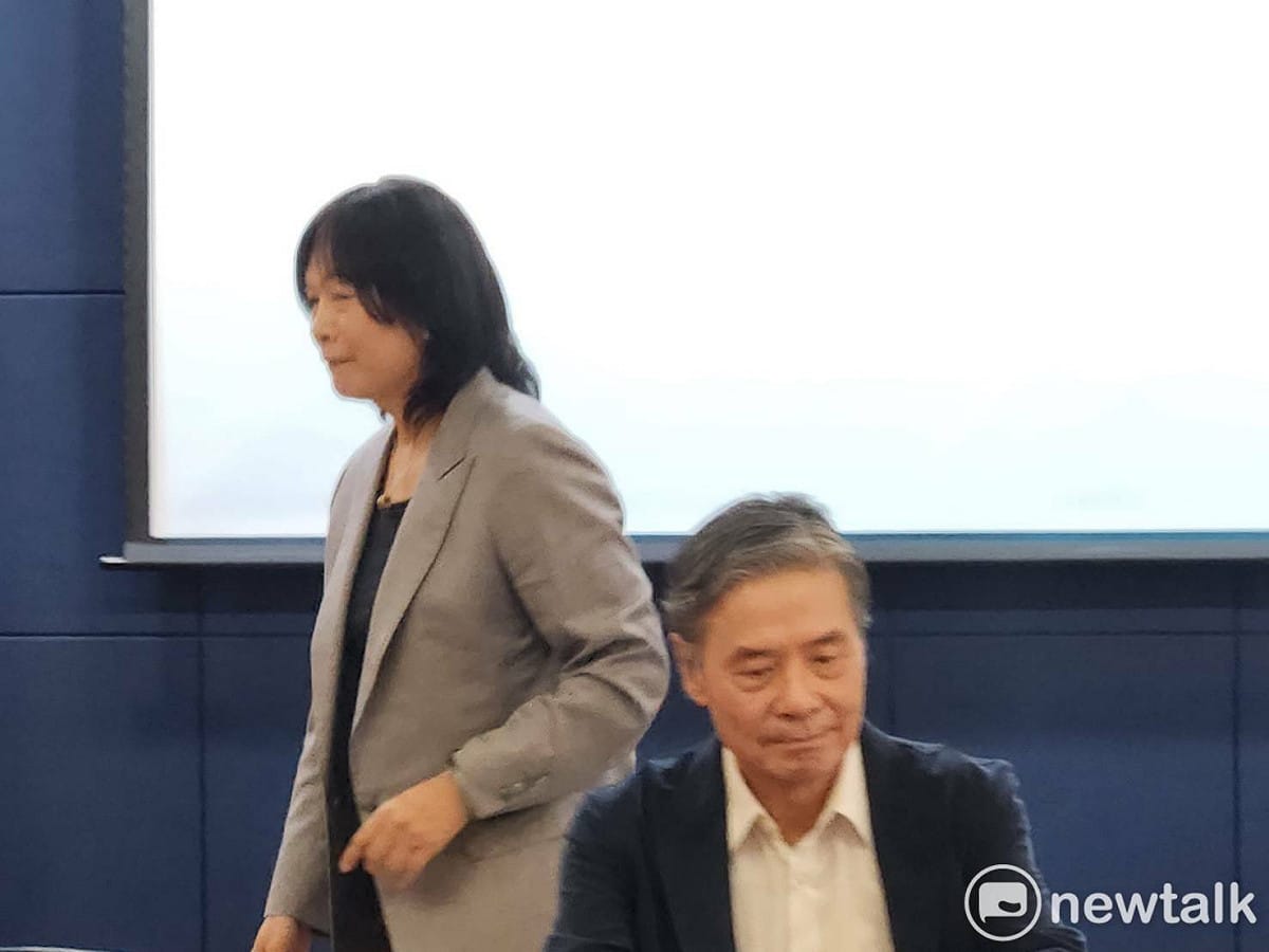 馬英九基金會執行長戴遐齡與國安會前秘書長金溥聰。 圖：黃建豪/攝