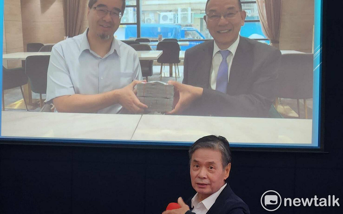 解釋拿台商大疊鈔票照 蕭旭岑轟金溥聰挾怨報復