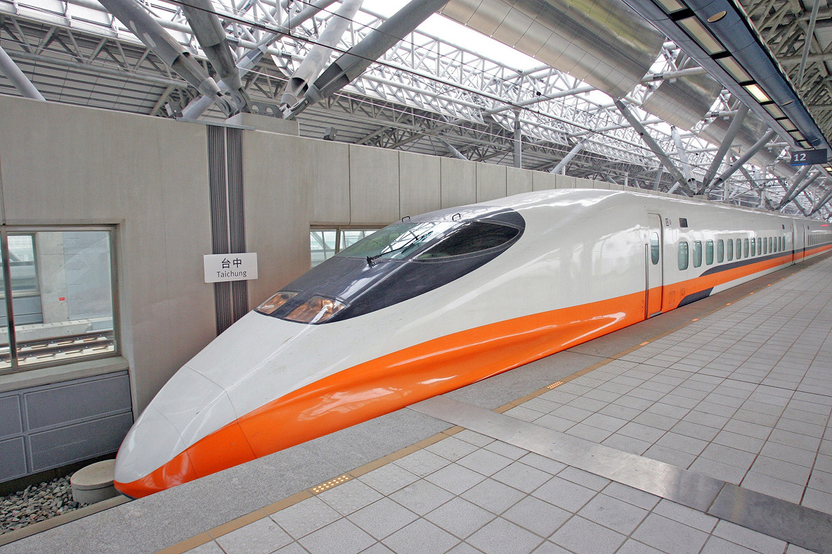 高鐵官方規定，旅客持票進出車站不得超過3.5小時，若無正當理由超時停留，可加收1張全區間商務車廂全額票價作為違約金。(高鐵示意圖) 圖：取自台灣高鐵臉書