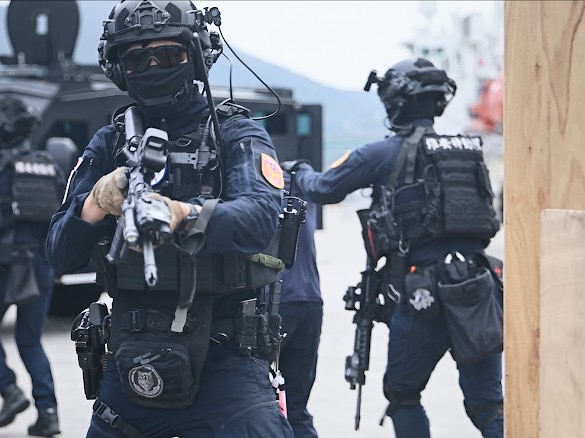由行政院國土安全辦公室指導，海洋委員會海巡署主辦，24日上午在台北港海巡基地舉行「115年聯安專案聯合演訓」。 圖：海巡署提供