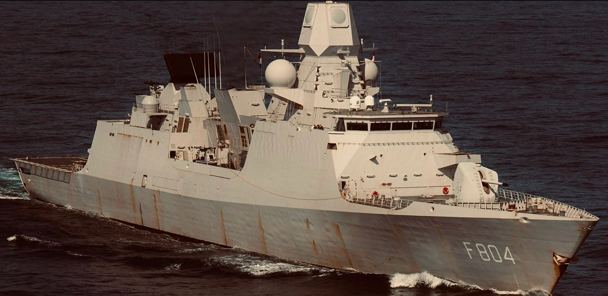 中國解放軍南部戰區指控荷蘭巡防艦「德魯伊特號（F804）」非法侵闖中國西沙群島海空域。以語音警告、警示性電子干擾外逼驅離。 圖：翻攝陸網/解放軍南部戰區