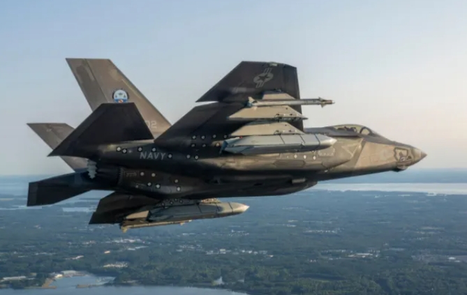 美軍F-35戰機。 圖 : 翻攝自矚望雲霄
