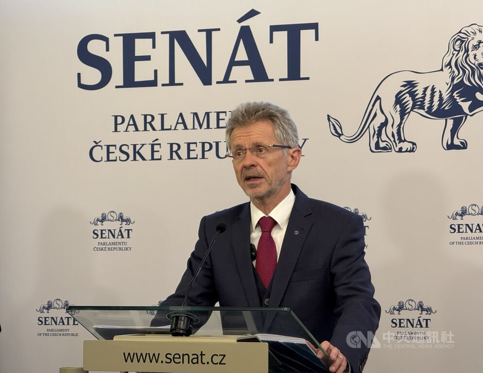 捷克參議長維特齊（Miloš Vystrčil）將於6月初再度訪台，面對中國可能施加的外交壓力，維特齊28日告訴中央社記者，捷克不會屈服，並認為訪台符合台捷雙方國家利益。中央社記者劉郁葶布拉格攝 115年5月29日 圖：中央社提供