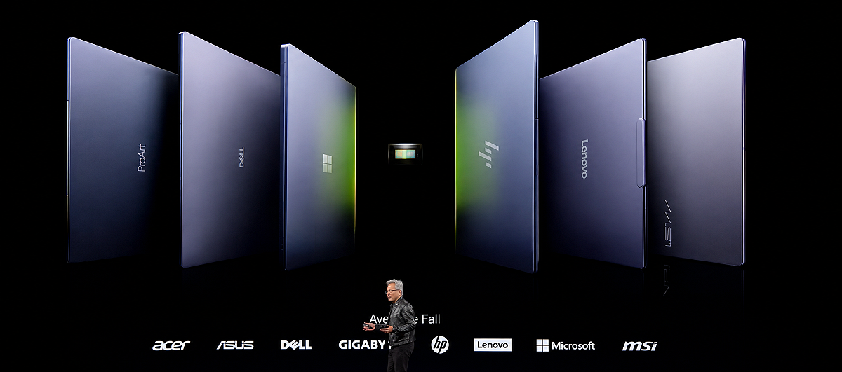 黃仁勳發表RTX Spark晶片，強化筆電與桌機本機AI運算能力。 圖：翻攝自NVIDIA 　直播畫面