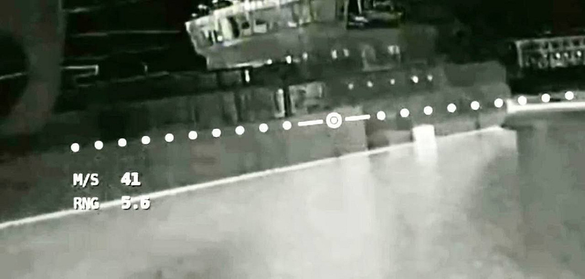 衛星影像顯示俄羅斯下諾夫哥羅德州巴拉霍尼哈輸油站受損情形，站內建築出現明顯破壞痕跡。 圖：翻攝自 X @NOELreports