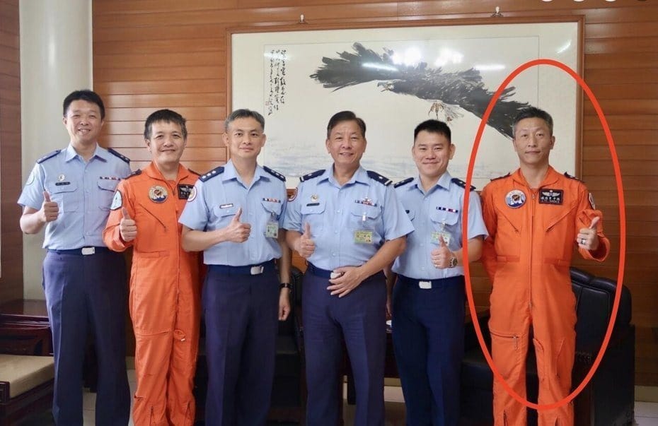 過俊男中校不幸殉職，空軍官校同窗發文哀悼。 圖：翻攝自空軍軍官學校臉書