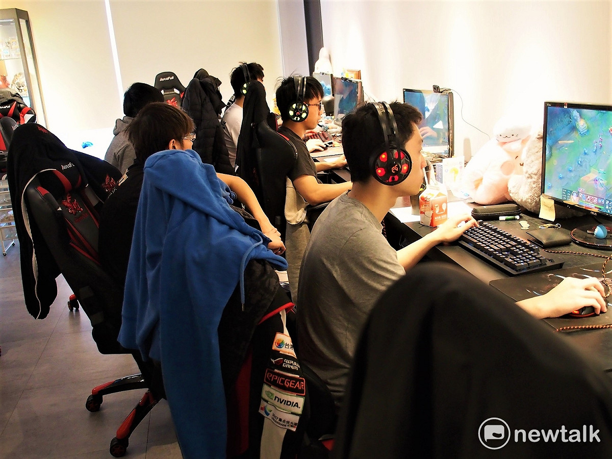 ahq e-Sports Club是台灣知名的電競職業隊伍，在台港澳賽區表現不俗。 圖：蔡幸秀/攝影