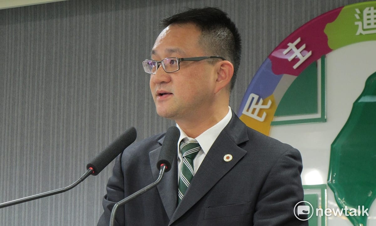 姚文智競選執行總幹事阮昭雄23日要求柯文哲說清楚3千萬房貸如何消失。 圖：新頭殼資料照片