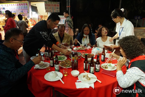台少盟指出，台灣19歲以下的勞動人口多達11萬人，有6成是非典型工作者，多數集中在餐飲業、服務業。職災年年發生，卻未受到應有的職安保障。 圖：新頭殼資料照片