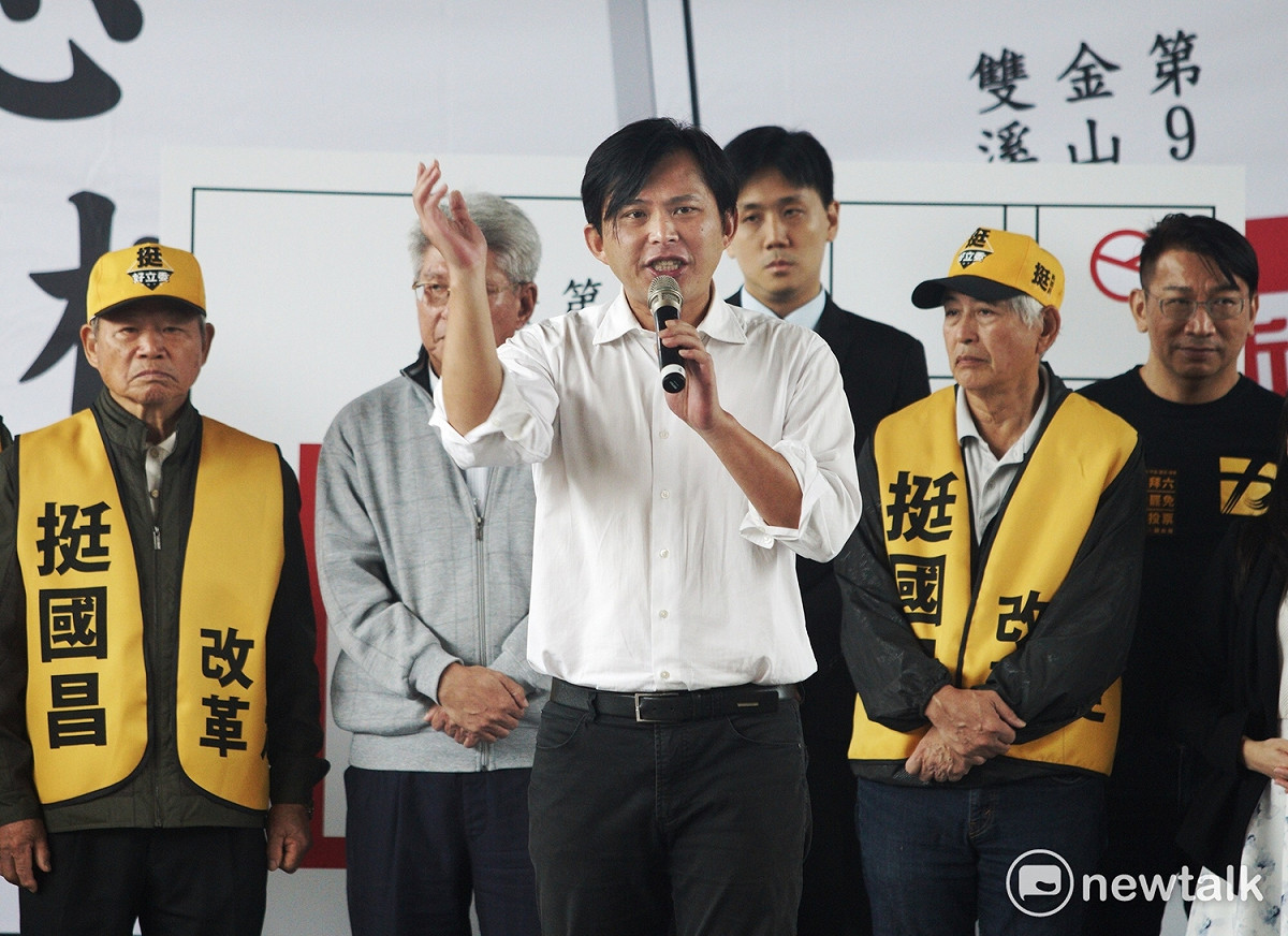 針對12月16日即將舉行的時代力量立委黃國昌罷免案，黃國昌表示，他相信台灣公民社會的力量，「我絕對不會屈服」。 圖：新頭殼資料照片