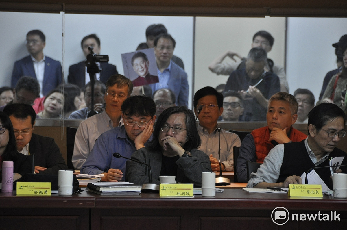 都發局長林洲民表示，都發局並未參與都更，沒有需要利益迴避。 圖:陳香蘭／攝