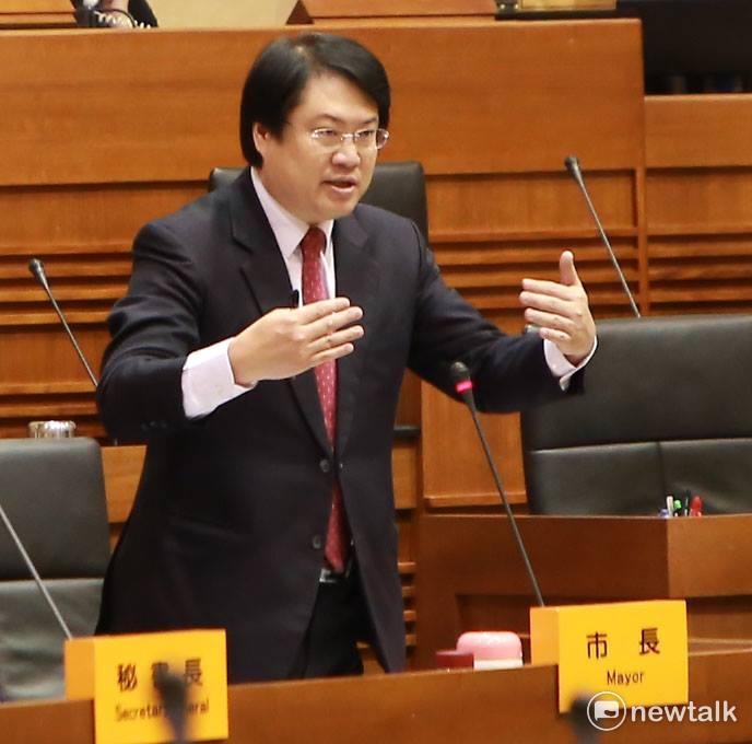 林右昌說，基隆港港市再生標竿計畫，未來從西岸到東岸港區會有一條四公里的濱海長廊，將為基隆都市環境帶來變革。 圖:基隆府提供