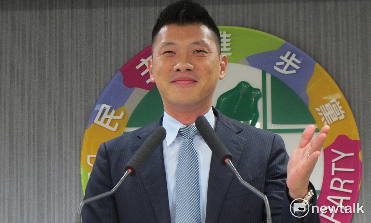 民進黨發言人王閔生15日主持中常會後記者會。 圖：新頭殼資料照片