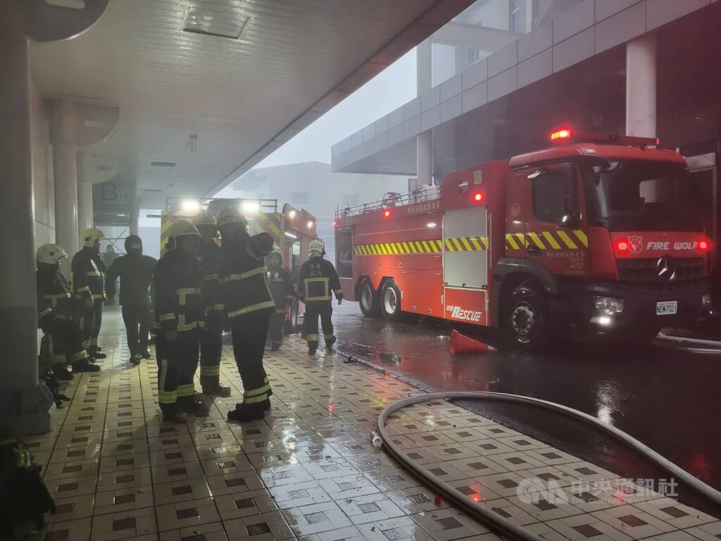屏東縣東港安泰醫院2024年10月3日發生火警，造成9人死亡及多人嗆傷。（中央社檔案照片）