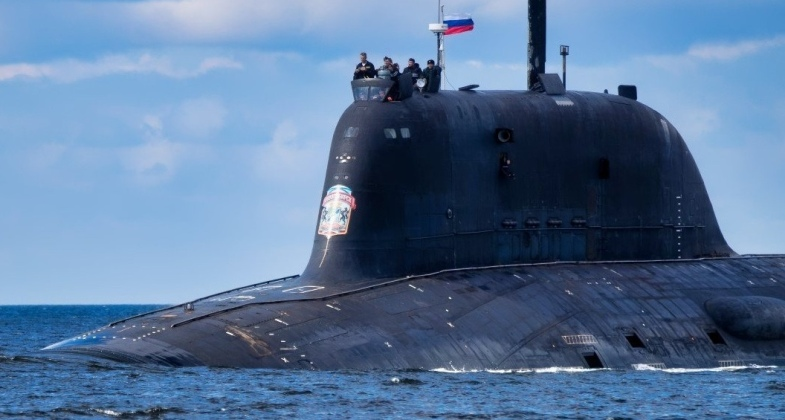 俄羅斯北方艦隊最新型「亞森-M」級核動力攻擊潛艇「阿爾漢格爾斯克號（K-564）」。 圖：翻攝「X」@MilitaryWatchM