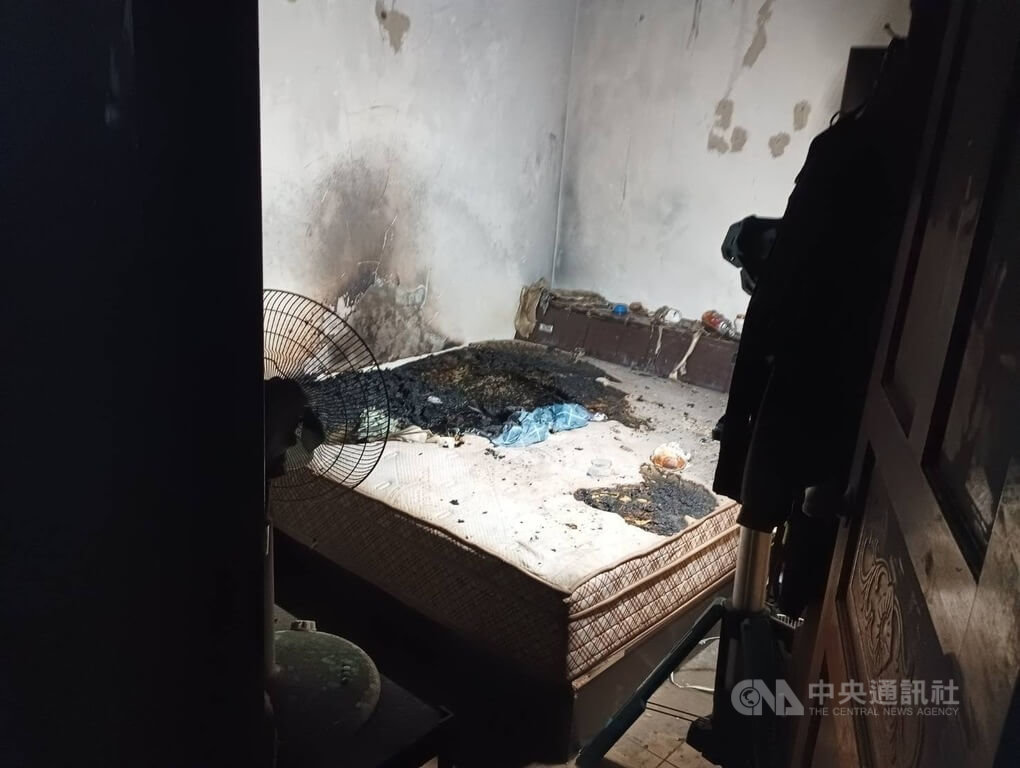 新北市新店區51歲陳姓男子疑因酒駕罰單問題與妻子發生爭執後，4日下午在住家臥室縱火。新北市新店警分局依公共危險罪嫌將陳男移送偵辦。（翻攝照片）中央社記者林長順傳真　115年6月5日