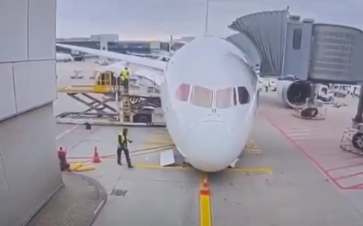 (影) 波音客機又出事！ 漢莎航空前起落架突崩塌 多人受傷、機體受損