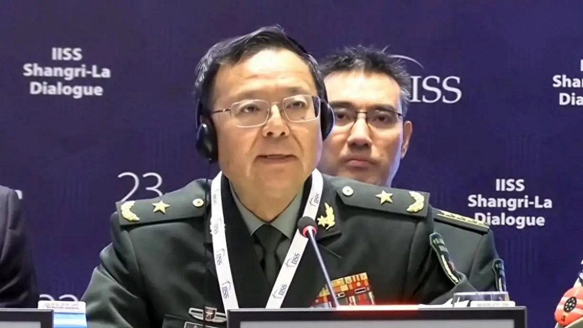 中國人民解放軍專家學者代表團團長、國防大學教授孟祥青率團出席位於新加坡第23屆香格里拉對話。 圖：翻攝自搜狐網