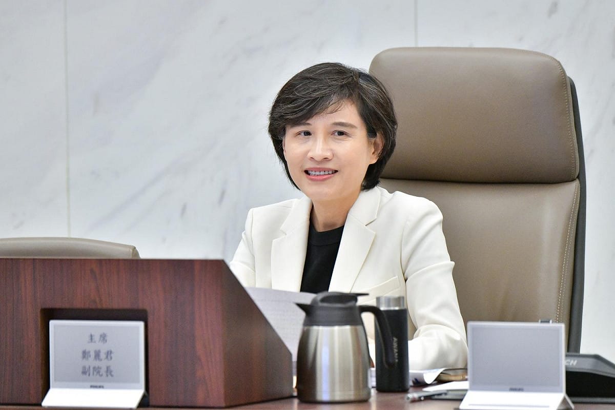 行政院副院長鄭麗君10日主持政院穩定物價小組會議。 圖：行政院提供
