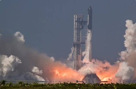 美國太空探索公司 SpaceX 將於 12 日正式掛牌上市，馬斯克計畫透過該公司打造太空 AI 數據中心。但有美媒分析指出，包含鎵金屬、多晶矽在內的關鍵材料目前都被掌握在中國政府的手中，認為馬斯克的「宏大願望」很可能遭遇阻礙。 圖：翻攝自 觀察者網