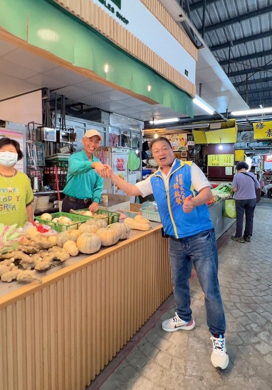 藍營竹北市長初選升溫，竹北市民代表會主席林啟賢獲得小草醫師支持。 圖：翻攝自林啟賢粉絲團