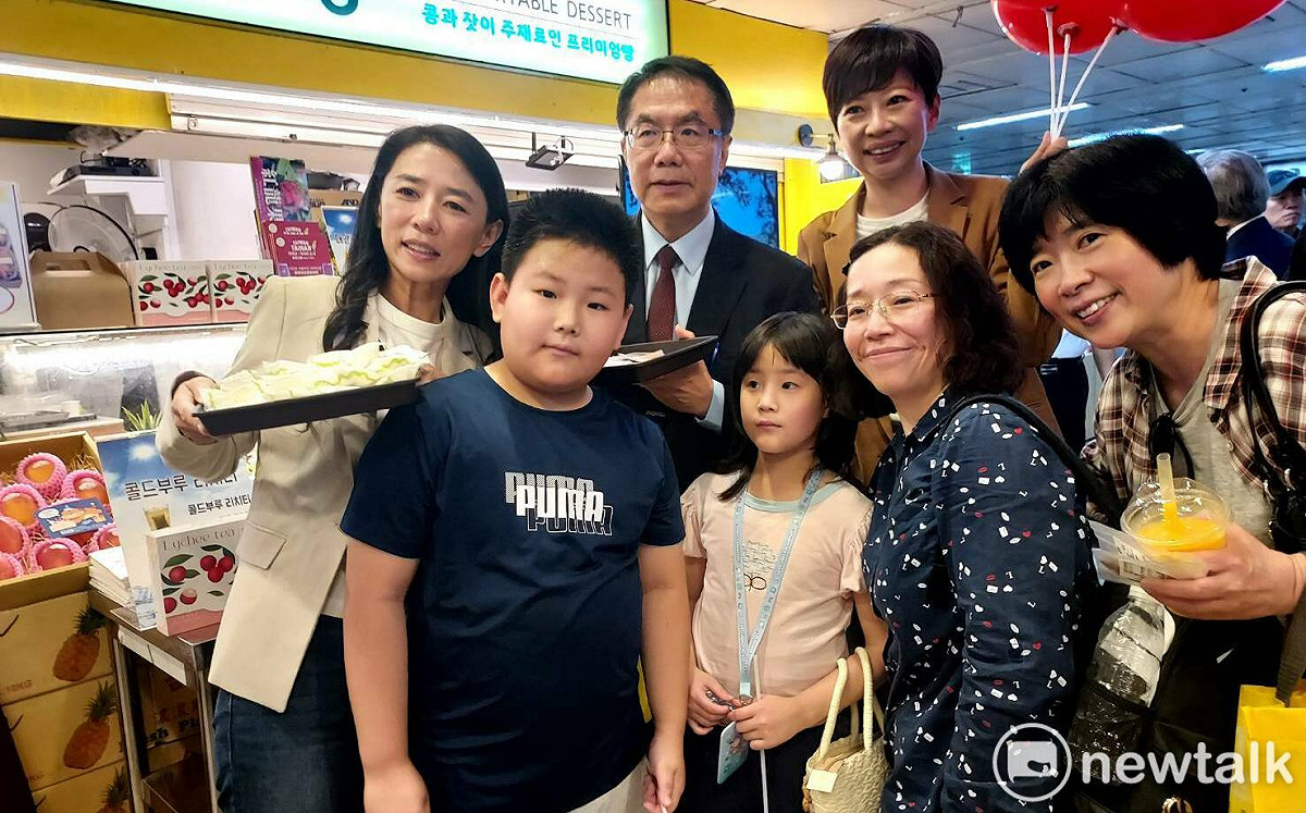 農特產品快閃首爾地鐵商圈 黃偉哲邀韓國民眾品味台南好滋味