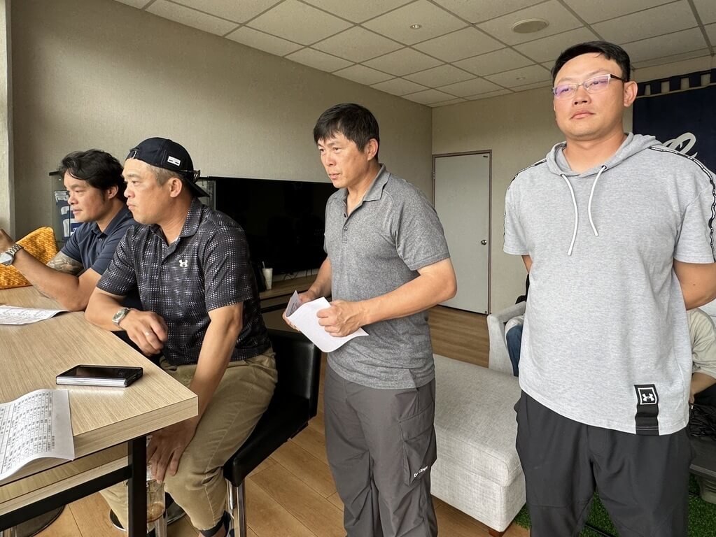 中華職棒新人測試會15日在新莊棒球場登場，6隊總教練都到齊。圖右2為中職味全龍總教練葉君璋。（中華職棒提供）中央社記者謝靜雯傳真　115年6月15日