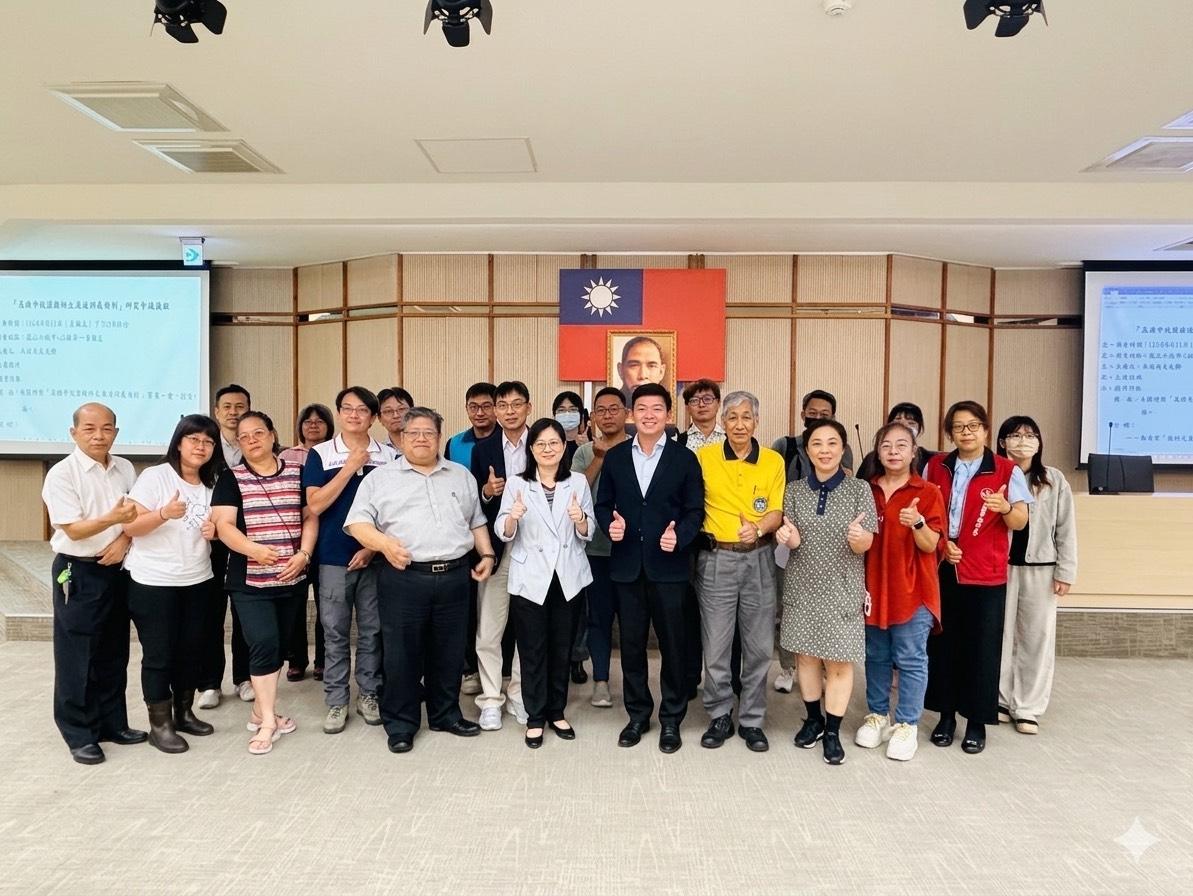 高市府教育局積極推動校事會議改革，日前再次邀集相關團體召開研商會議。 圖：高雄市教育局/提供