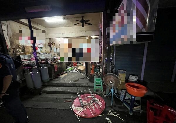 台中清水知名深夜小吃遭3名男子砸店，只因到太早吃不到豬腦湯。 圖：翻攝畫面