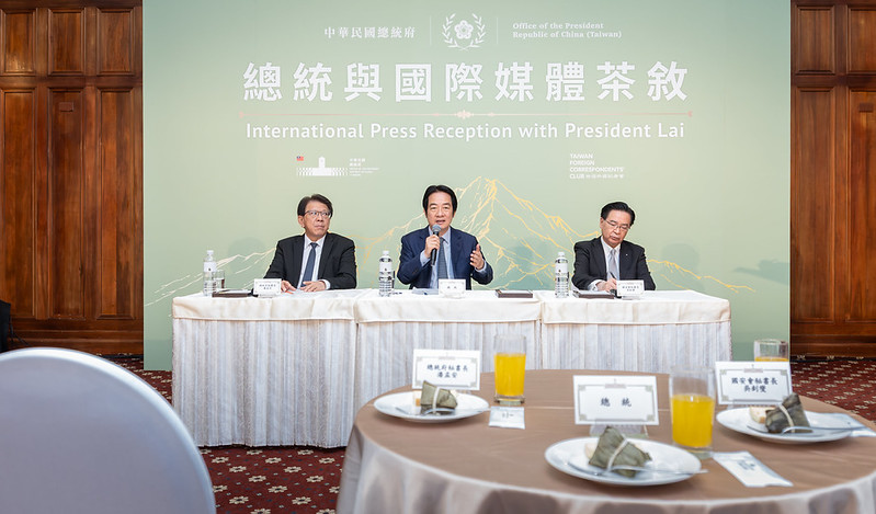 賴清德與外國媒體茶敘。 圖：總統府提供