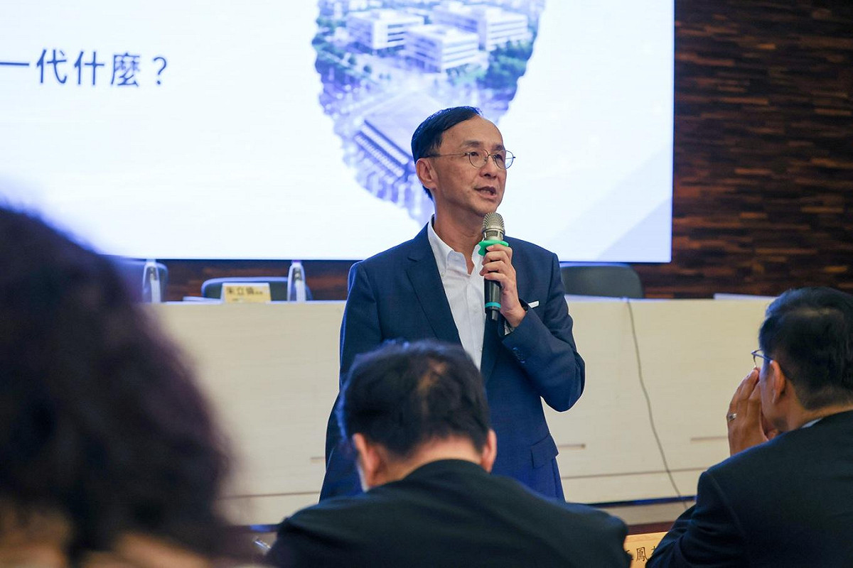 國民黨前主席朱立倫出席「AI、城市與國家：台灣產經永續的新藍圖，我們該如何開創下一個30年」東海大學講座。 圖：朱立倫辦公室/提供