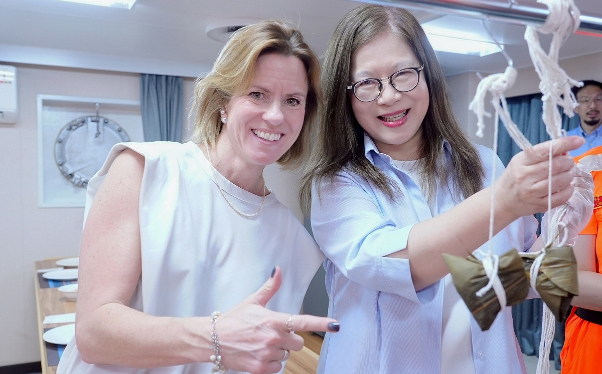 英國駐台代表首登海巡旗艦！ 管碧玲：台英共伴維護區域和平