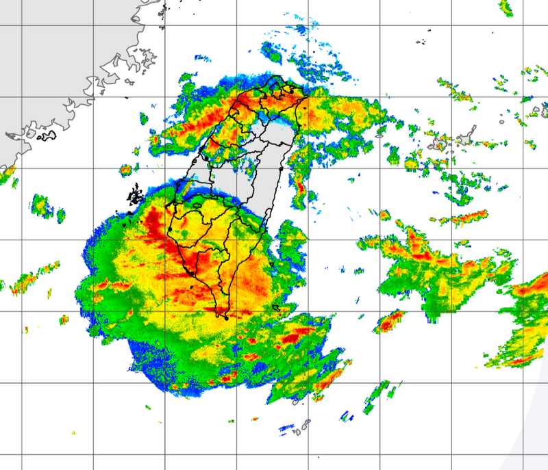 氣象署持續對19縣市發布超大豪雨、大豪雨特報，並對北北桃及南高屏等9縣市發布大雷雨即時訊息。氣象署今晨也陸續對嘉義縣及南高屏發布災防告警事件。 圖：氣象署提供