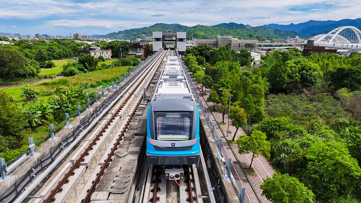 捷運三鶯線全長14.29公里，共設12座車站，路線橫跨土城、三峽及鶯歌。 圖：新北捷運工程局／提供