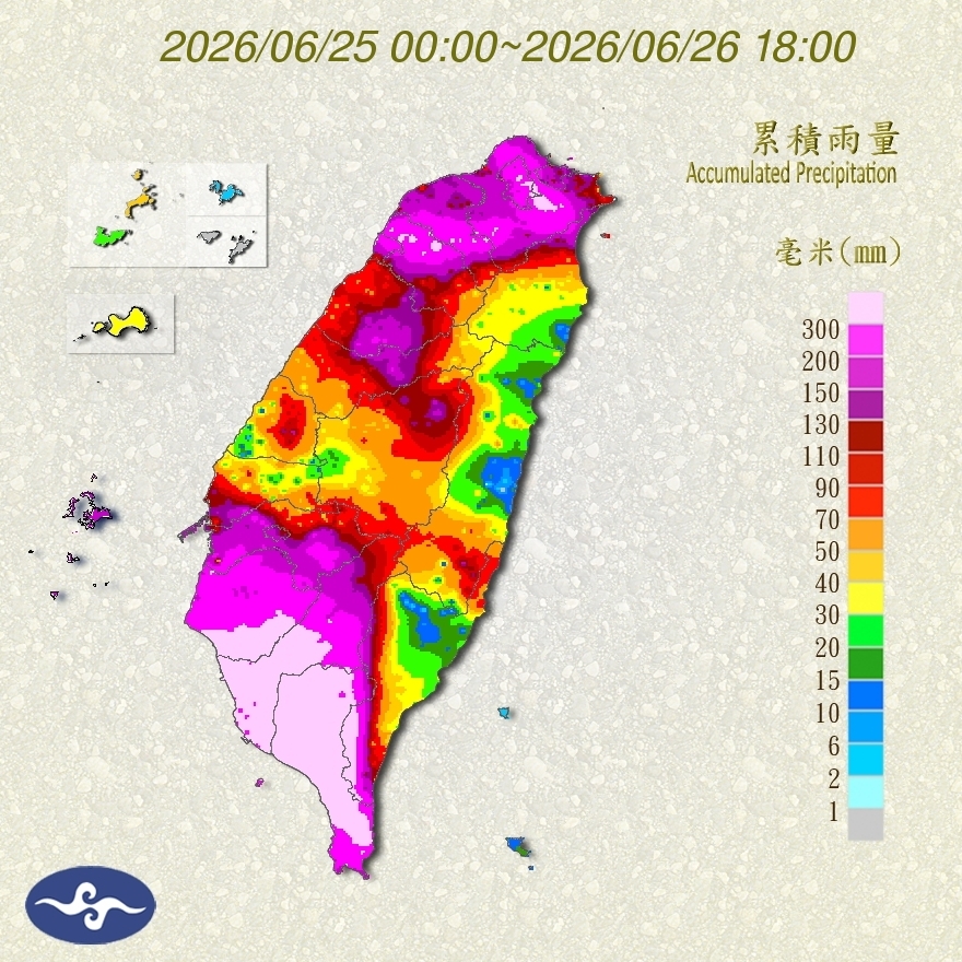 觀察昨日至今日下午的累積雨量圖，全台呈現「頭腳紫爆」「北部、南部雨勢劇烈」的特殊現象。 圖：取自氣象署