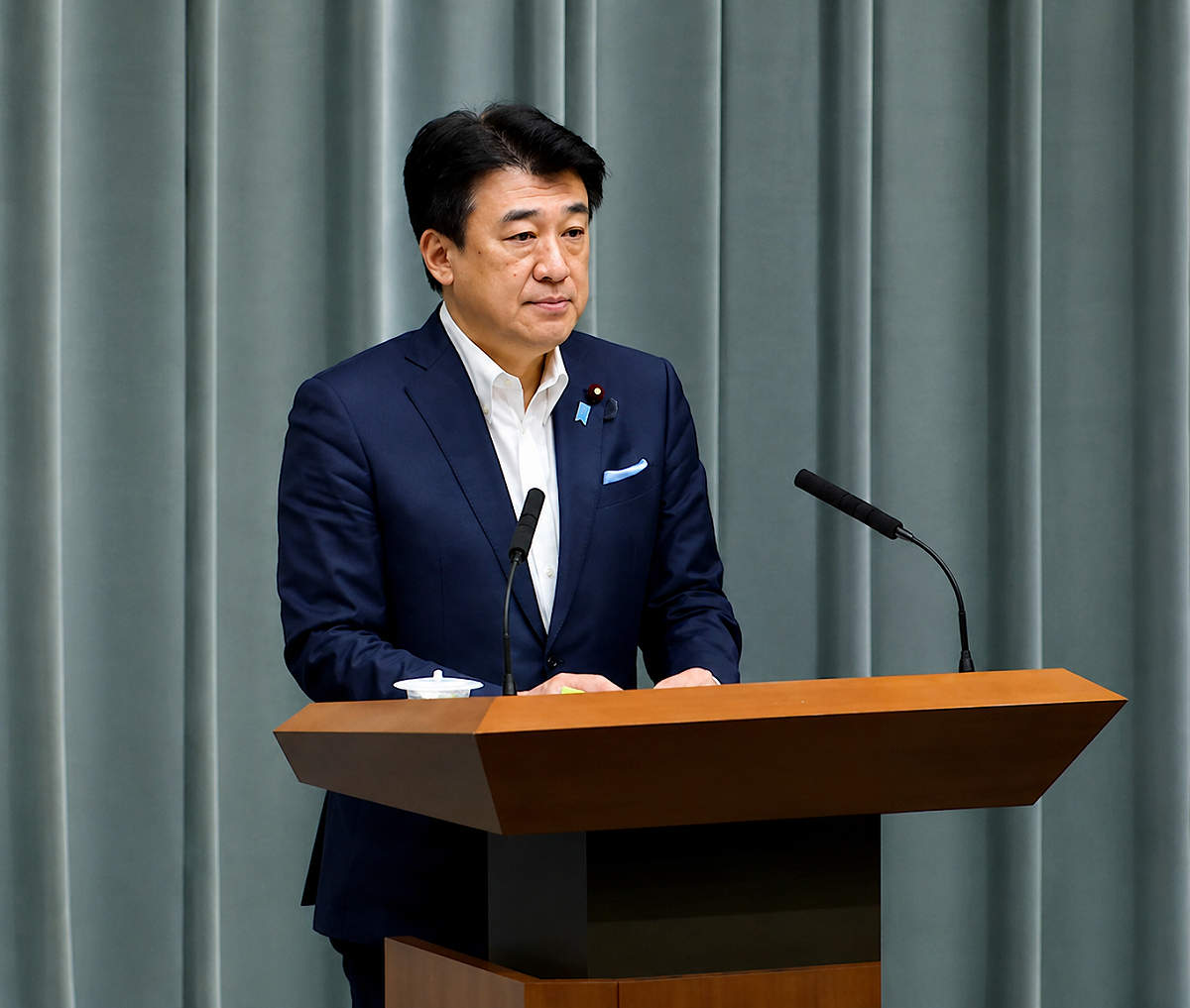 針對中國新增日本實體出口管制，日本內閣官房長官木原稔於29日記者會上表達強烈抗議，並要求中國撤回相關措施。 圖：翻攝自日本內閣廣報室
