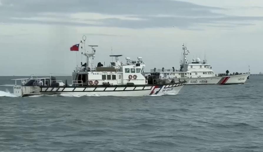 海巡署通報，4艘中國海警船29日侵入金門限制水域，遭併航監控、喊話驅離。 圖：海巡署提供