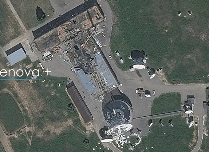 俄羅斯弗拉基米爾衛星的上行鏈路中心遭烏軍襲擊，成為該國第二座遭到破壞的太空通訊中心。 圖：翻攝自 @ChuckPfarrer X 帳號