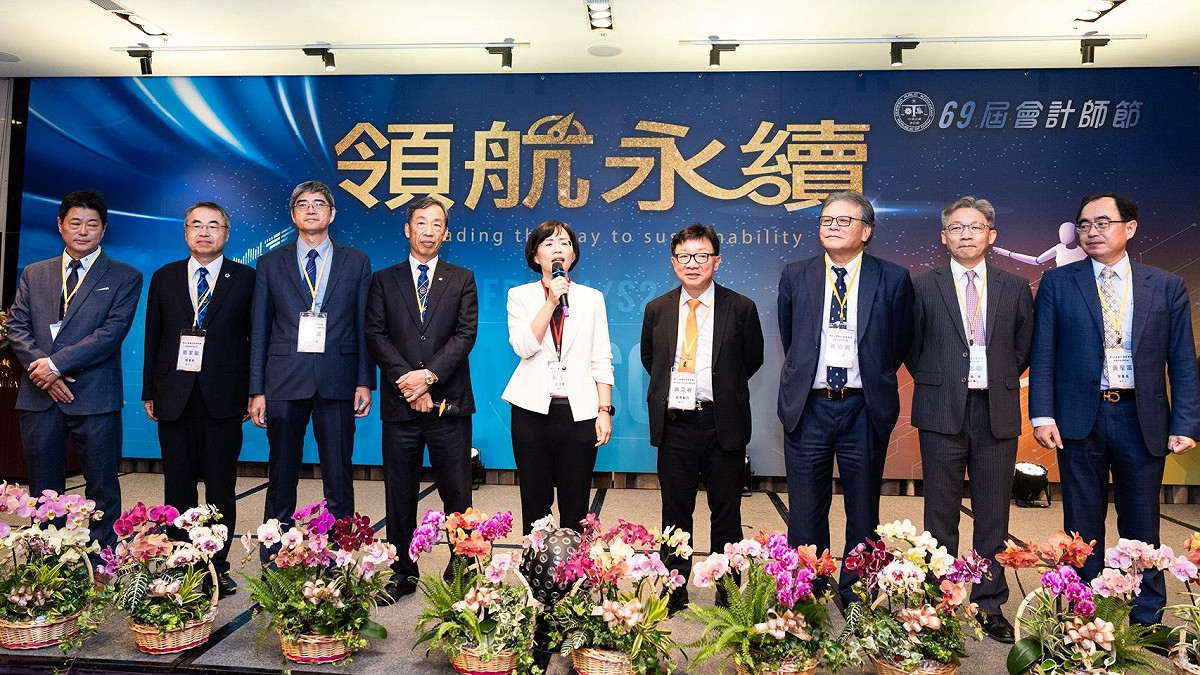 蘇巧慧強調，未來她若當選新北市長，將匯聚各行各業的專業人才，並建構一個充滿機會的環境，為市民打造更好的產業前景。 圖：蘇巧慧辦公室提供