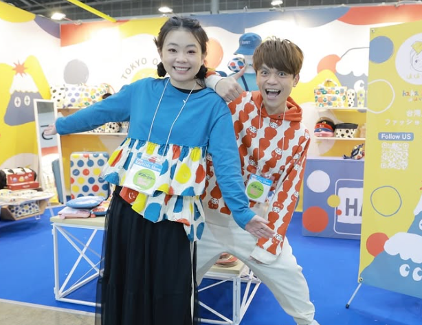 二伯在2021年創立服飾品牌「HAHABABY」，然而近期品牌卻捲入抄襲爭議。 圖：翻攝自嘎嫂二伯IG