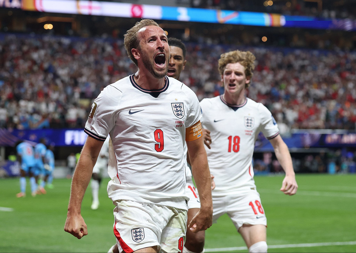 英格蘭隊長哈里凱恩（ Harry Kane ）下半場梅開二度，最終以 2比1 驚險反超淘汰剛果。 圖：翻攝自@HKane