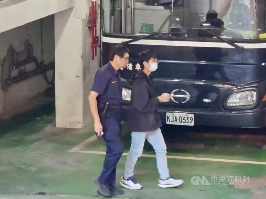 民眾黨台北市議員林珍羽日前表示，有人利用假帳號傳送生殖器照片騷擾她。台北地檢署1日指揮警方逮捕涉案的戴姓男子，2日下午移送北檢，檢察官諭令戴男新台幣5萬元交保。中央社記者林長順攝　115年7月2日