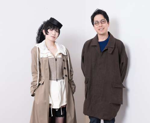 椎名林檎昨(2)日爆出不倫戀風波，她與小7歲的已婚經濟學家成田悠輔被拍到私下同遊爵士樂餐廳，甚至在巡迴演出期間疑似出入同一家飯店密會，引發外界熱議。 圖：翻攝自成田悠輔X