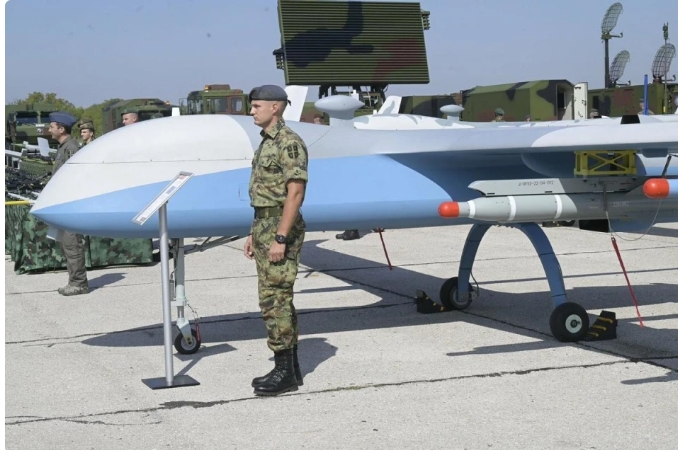 中國製FH-95武裝無人機與FT-8B/C系列雷射制導導彈。 圖 : 翻攝自零度Military