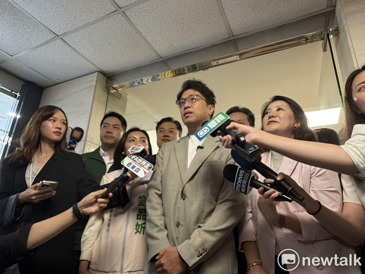 沈伯洋說，議員監督市政天經地義。 圖：高逸帆／攝