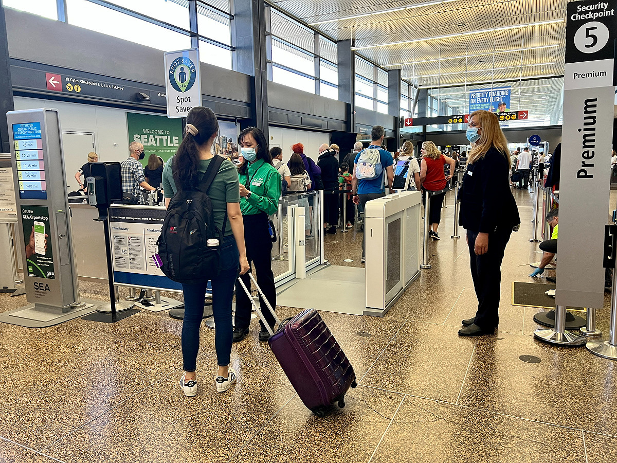 布拉格機場移除我國旗？外交部緊急出面釐清：自動通關權利受影響嗎？ 圖：翻攝自 X @flySEA