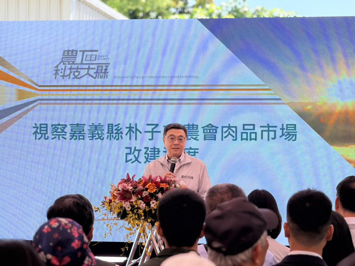 卓榮泰宣布核定嘉義現代化屠宰冷凍廠，單日處理2000頭豬，導入冷鏈分切助台灣豬肉拓展外銷。 圖：農業部／提供