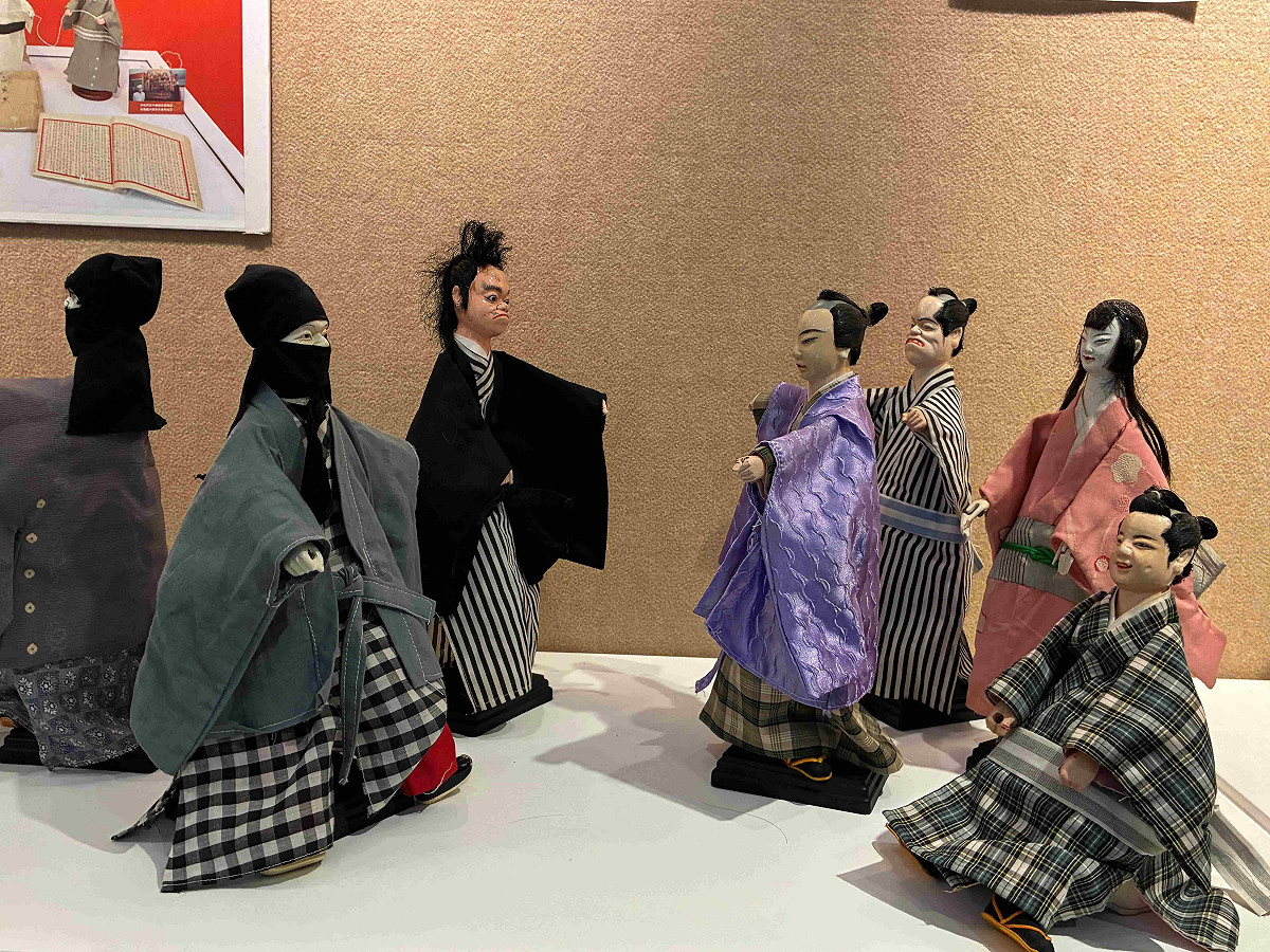 早稻田藝廊展區的日治時期戲偶 臺灣文化中心提供