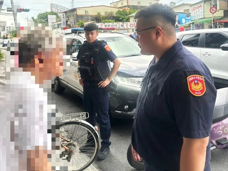 86歲蕭姓老翁以三秒膠癱瘓一輛特斯拉。 圖：警方提供