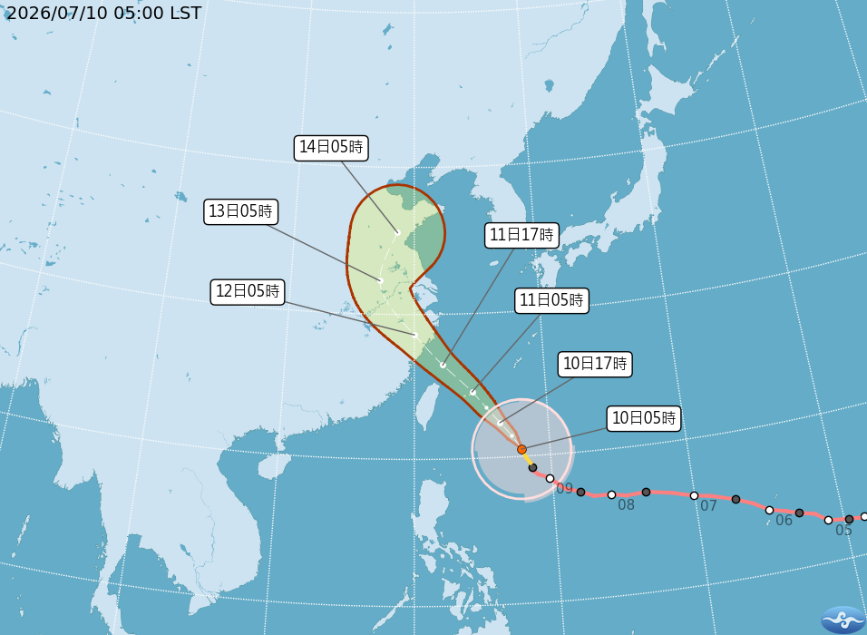 中度颱風巴威（國際命名 BAVI）持續逼近台灣東方海面，中央氣象署今（10）日清晨5時30分發布第一報陸上颱風警報。 圖/中央氣象署